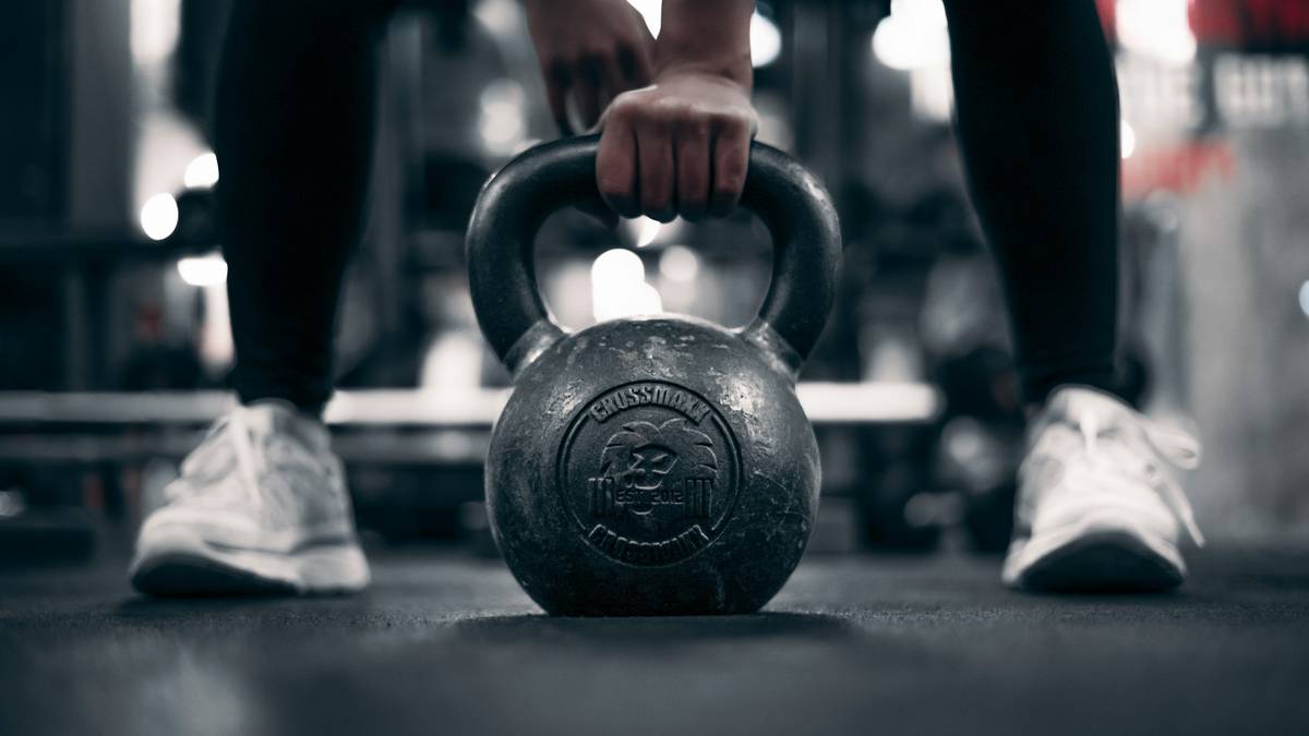 slim kettlebell fitness routine advanced full-body circuit